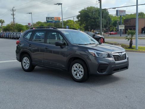 Used 2021 Subaru Forester AWD/4WD image 9