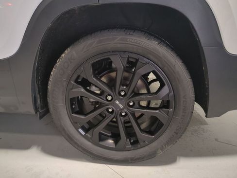 Used 2020 GMC Terrain SLE w/ Driver Convenience Package image 17