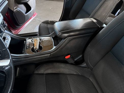 Used 2020 GMC Acadia SLE w/ LPO, Floor Liner Package image 34