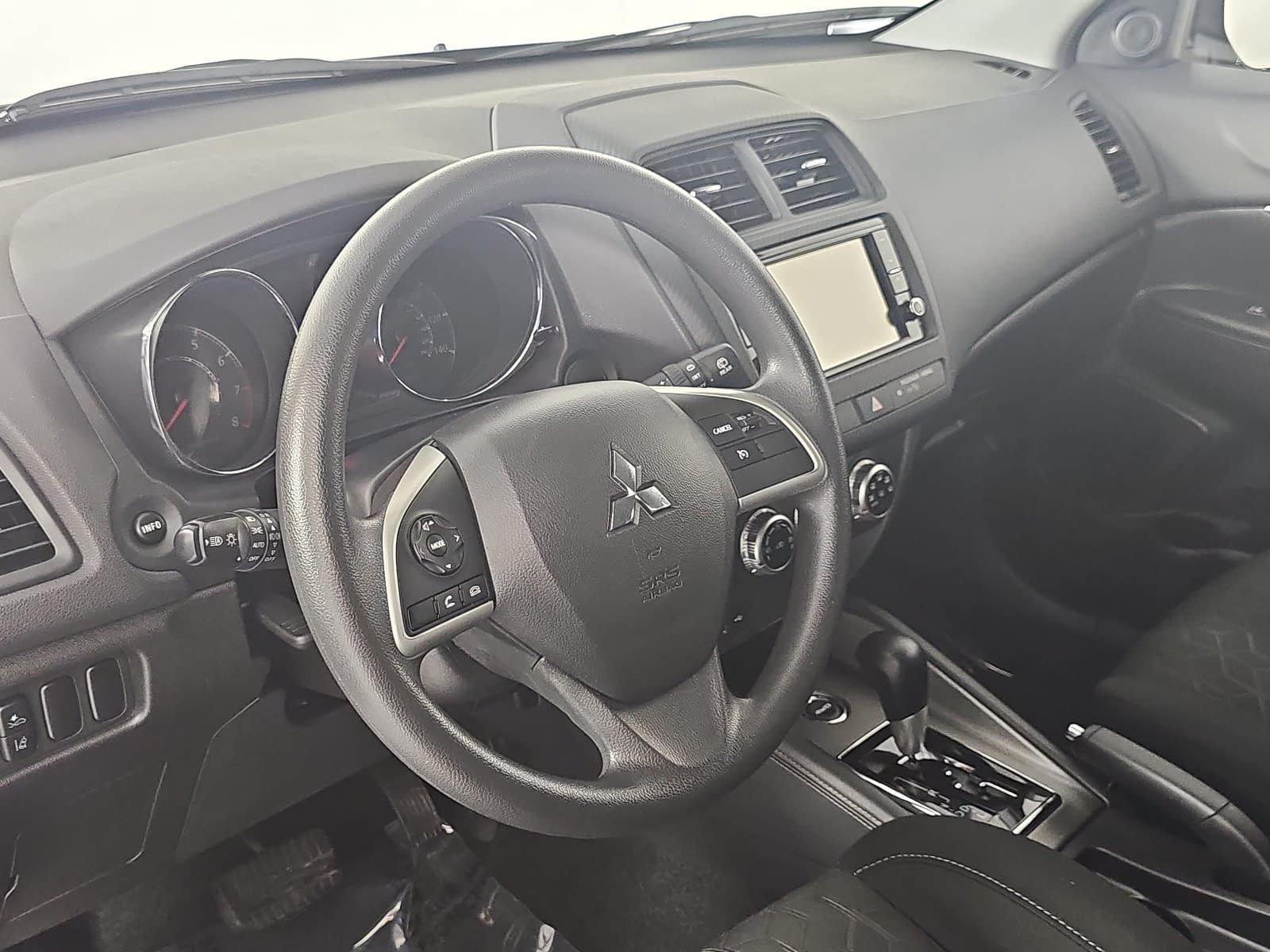 Used 2024 Mitsubishi Outlander Sport ES AWD/4WD image 15