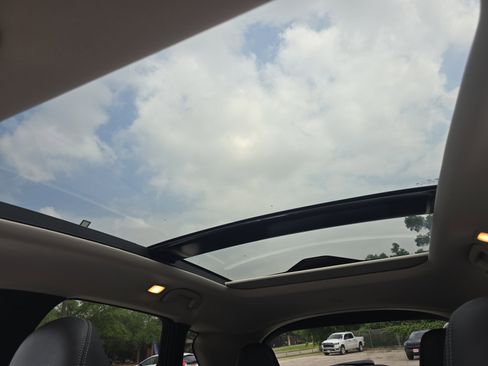 Used 2025 INFINITI QX50 Luxe AWD/4WD image 18