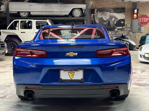 Used 2016 Chevrolet Camaro LT RWD image 6