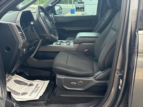 Used 2019 Ford Expedition Max XLT image 10