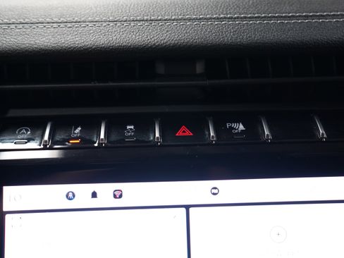 Certified 2024 Jeep Grand Cherokee L Limited w/ Luxury Tech Group II image 27