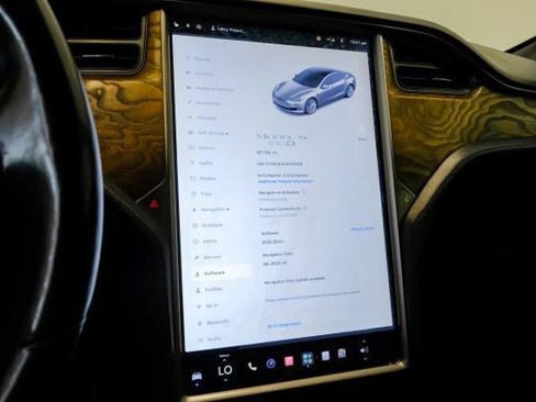 Used 2018 Tesla Model S 100D AWD/4WD image 26