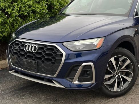 Used 2023 Audi Q5 2.0T Premium w/ Convenience Package AWD/4WD image 2