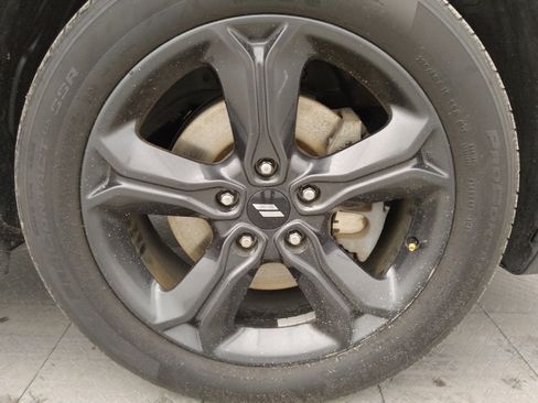 Used 2018 Dodge Journey Crossroad FWD image 31