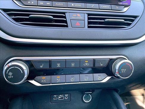 Used 2020 Nissan Altima 2.5 SR w/ Premium Package image 24