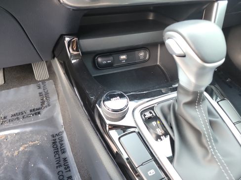 Certified 2024 Kia Seltos S FWD image 20