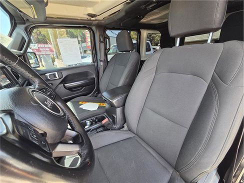 Used 2019 Jeep Wrangler Unlimited Sport S AWD/4WD image 14