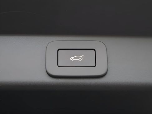 New 2026 Land Rover Range Rover Sport Dynamic SE AWD/4WD image 16