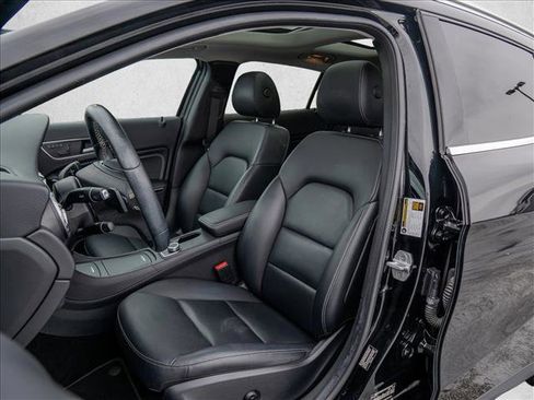 Used 2015 Mercedes-Benz GLA 250 4MATIC image 18