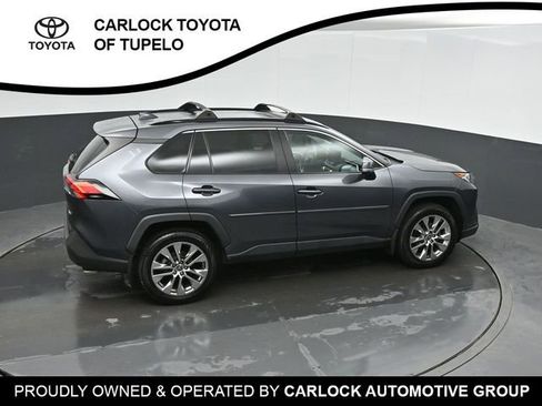 Used 2021 Toyota RAV4 XLE Premium image 32