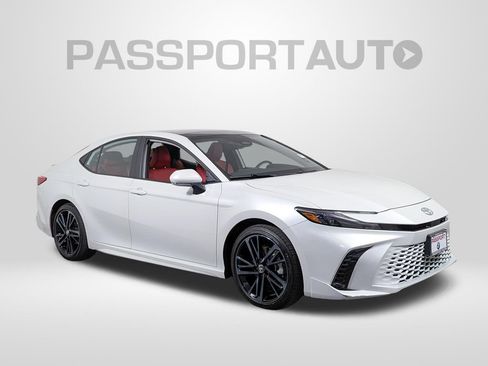Used 2026 Toyota Camry XSE AWD/4WD image 9