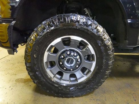 Used 2024 Ford F350 Platinum w/ Tremor Off-Road Package AWD/4WD image 37