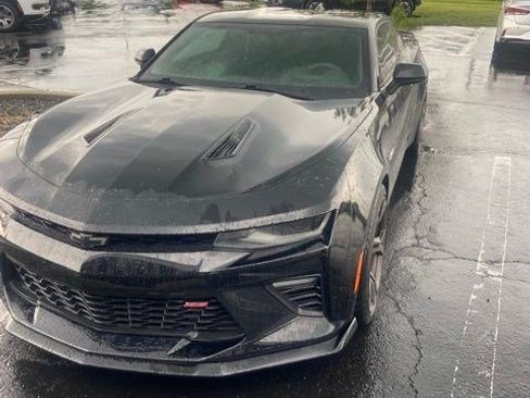 Used 2017 Chevrolet Camaro SS RWD image 1