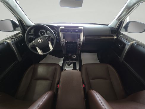 Used 2022 Toyota 4Runner Limited AWD/4WD image 30