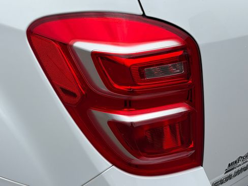 Used 2017 Chevrolet Equinox LT w/ Sport Edition FWD image 26