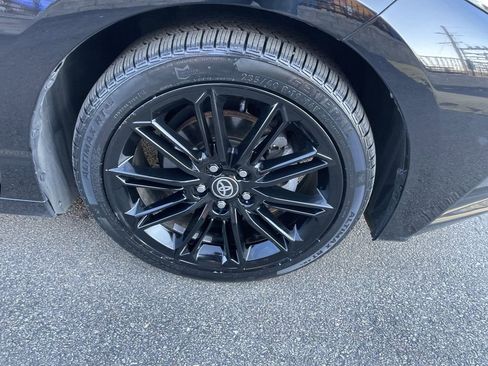 Used 2021 Toyota Avalon XSE image 11