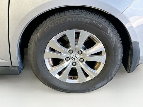 Used 2016 Honda Odyssey SE image 11