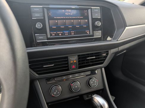 Used 2021 Volkswagen Jetta S w/ Driver Assistance Package image 16