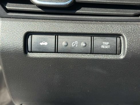 Used 2024 Nissan Altima 2.5 SV AWD/4WD image 33