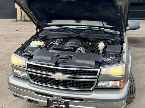 Used 2007 Chevrolet Silverado 1500 LT w/ Crew Cab Value Package image 27