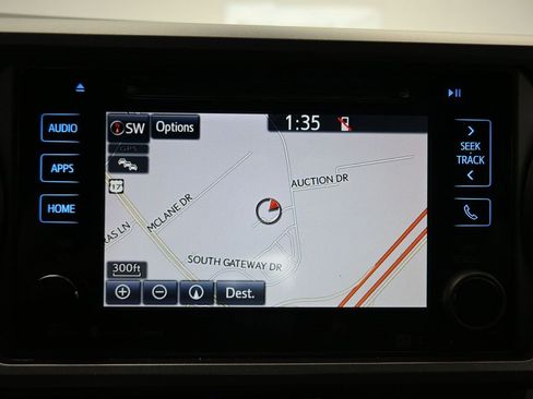 Used 2017 Toyota Tacoma TRD Off-Road image 19