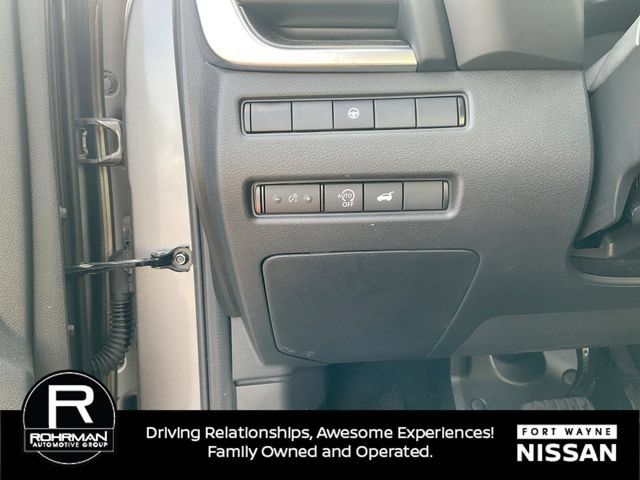 Certified 2023 Nissan Rogue SV w/ SV Premium B Package AWD/4WD image 21