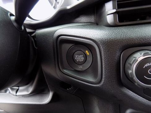 New 2026 Jeep Gladiator Sport AWD/4WD image 32