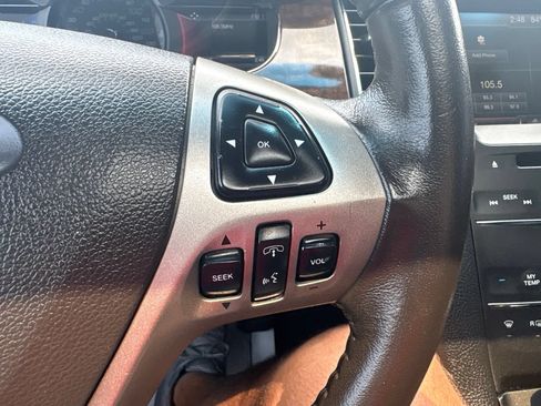 Used 2015 Ford Taurus Limited FWD image 34
