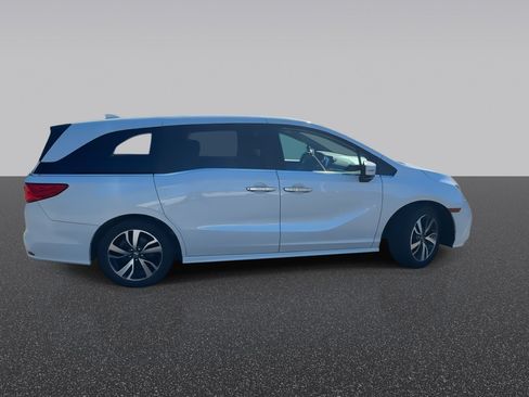 Used 2024 Honda Odyssey Touring image 10