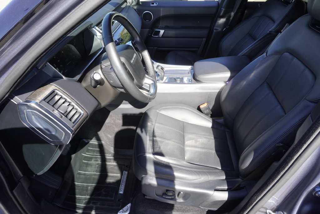 Used 2018 Land Rover Range Rover Sport HSE AWD/4WD image 19