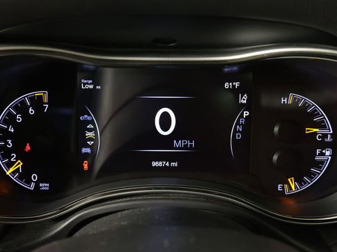 Used 2019 Jeep Grand Cherokee High Altitude image 30