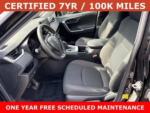 Used 2022 Toyota RAV4 LE AWD/4WD image 14
