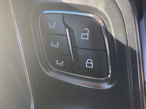 Used 2021 Ford F150 Platinum w/ Equipment Group 701A High image 22