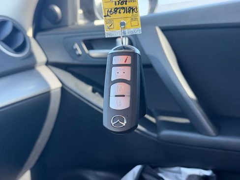 Used 2013 MAZDA MAZDA3 i Touring FWD image 32