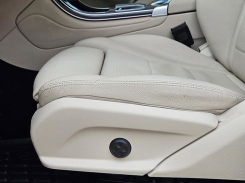 Used 2022 Mercedes-Benz GLC 300 image 16