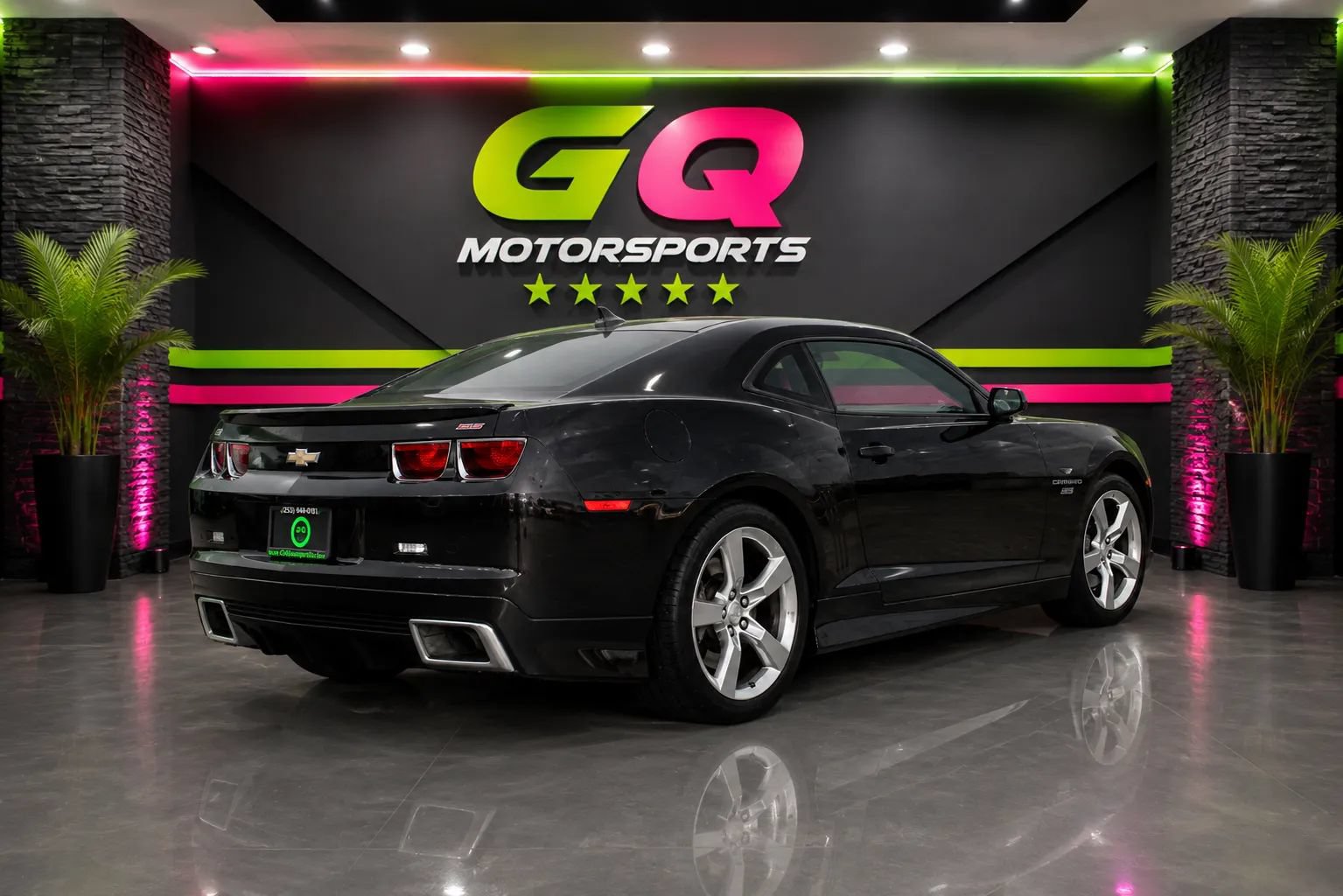 Used 2010 Chevrolet Camaro SS w/ LPO, Ground Effects Package RWD image 8