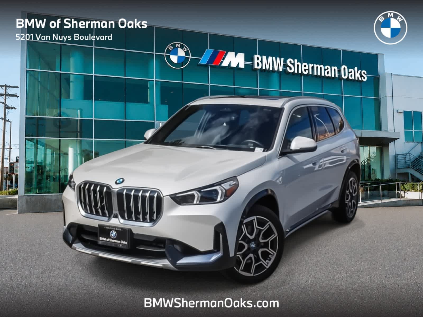 Used 2026 BMW X1 xDrive28i AWD/4WD image 2