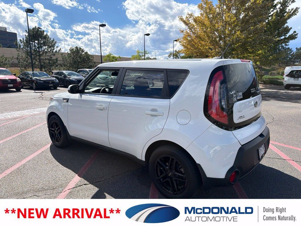 Used 2014 Kia Soul FWD image 3