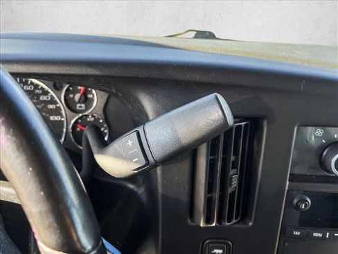 Used 2022 GMC Savana 3500 Extended w/ Power Convenience Package image 12