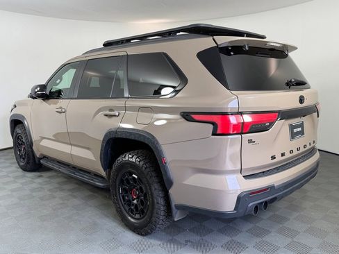 Used 2025 Toyota Sequoia 4WD image 3