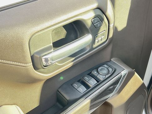 Used 2019 Chevrolet Silverado 1500 LTZ w/ LTZ Plus Package image 15