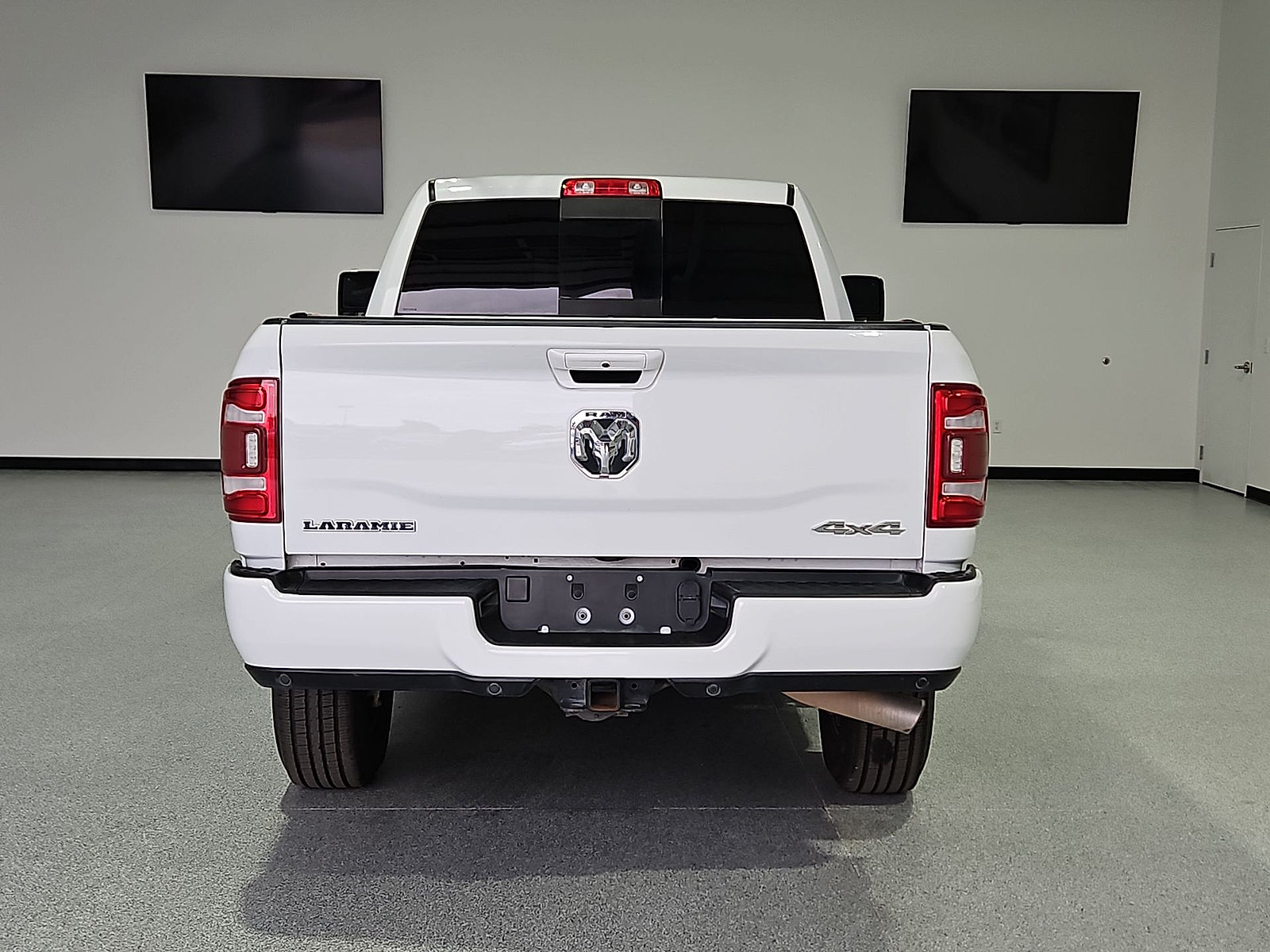 Used 2024 RAM 2500 Laramie AWD/4WD image 7