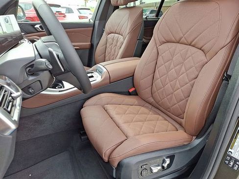 Certified 2026 BMW X5 xDrive40i w/ Climate Comfort Package image 10