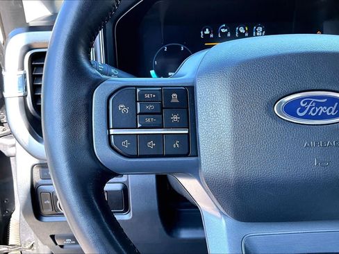 Used 2024 Ford F250 Lariat w/ Lariat Ultimate Package AWD/4WD image 24