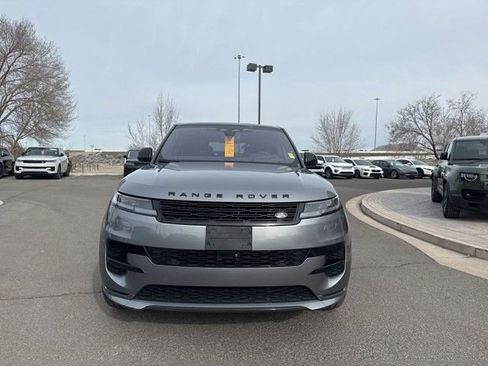 Used 2023 Land Rover Range Rover Sport SE Dynamic image 2
