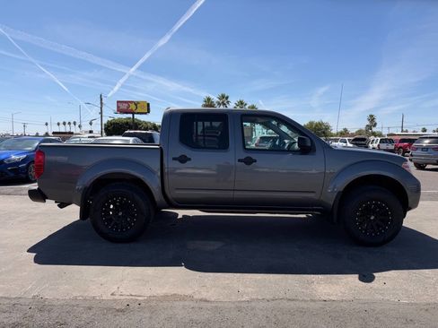 Used 2019 Nissan Frontier SV AWD/4WD image 12
