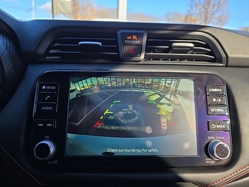 Used 2024 Nissan Versa SR w/ Trunk Package image 15